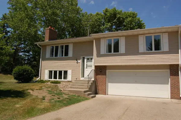 1693 Covington Lane, Eagan, MN 55122