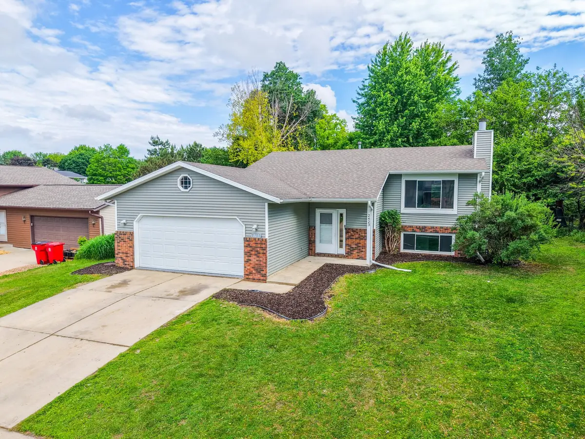 2423 59th St Nw, Rochester, MN 55901 - #1