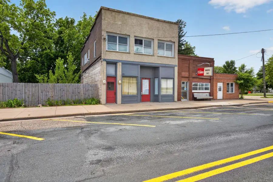 206 W Main Street, Roberts, WI 54023 - #2