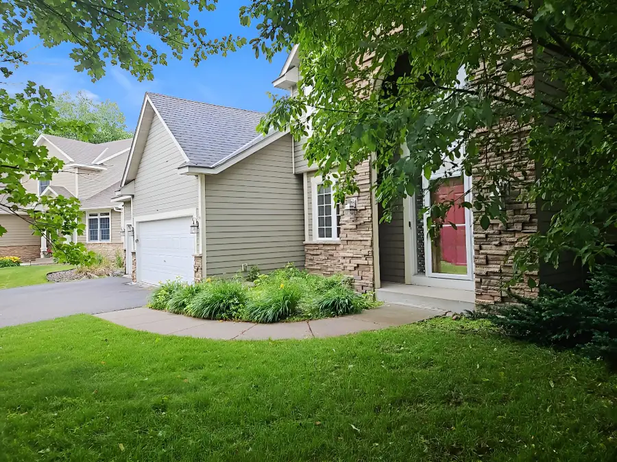 10455 Glen Eagle Circle, Woodbury, MN 55129 - #2