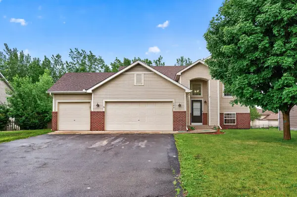 105 Dresden Lane, Waverly, MN 55390