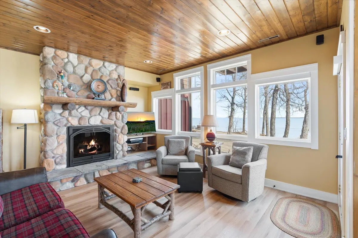 6946 Beach View Lane Nw #210-2&3 Trappers Landing Lodge, Walker, MN 56452 - #1