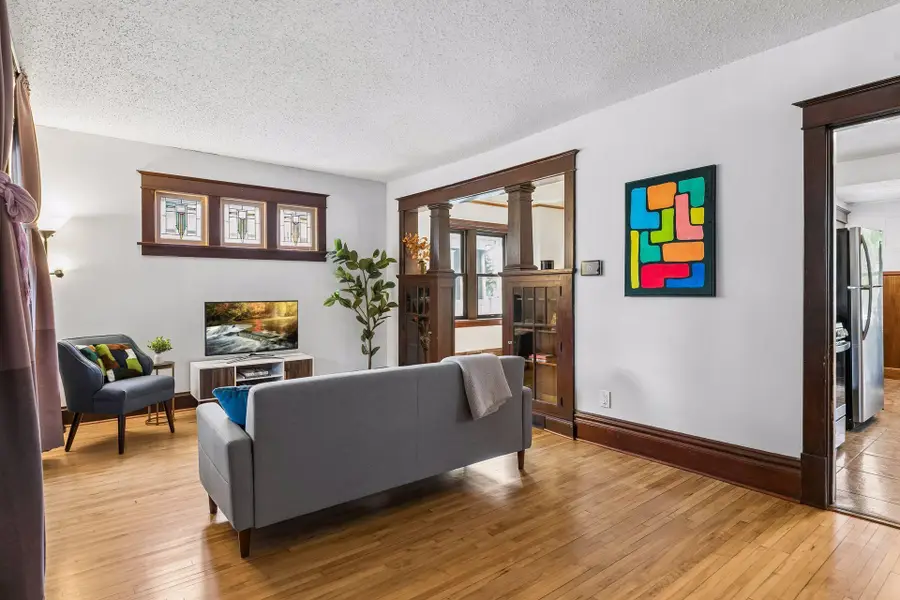 1249 6th Street E, Saint Paul, MN 55106 - #2