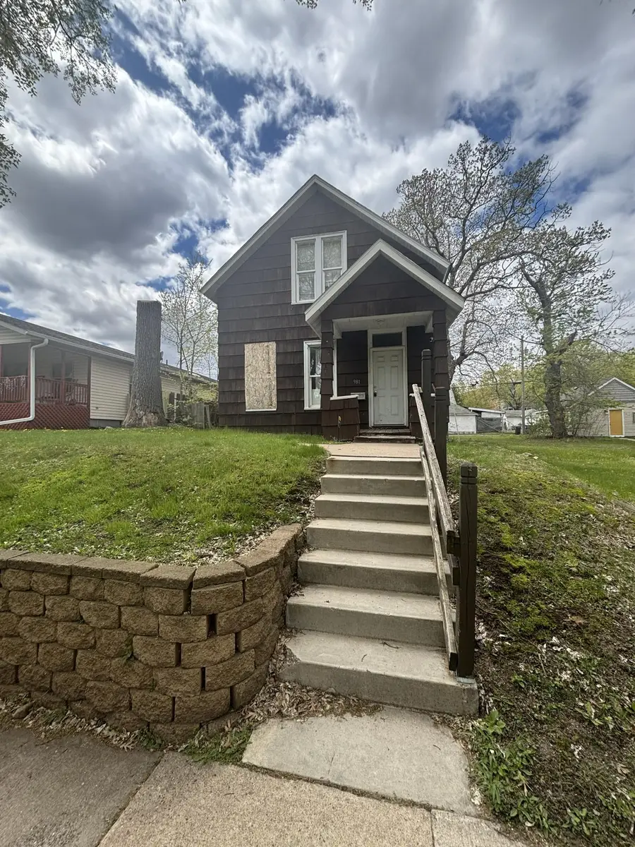 981 Burr Street, Saint Paul, MN 55130 - #2