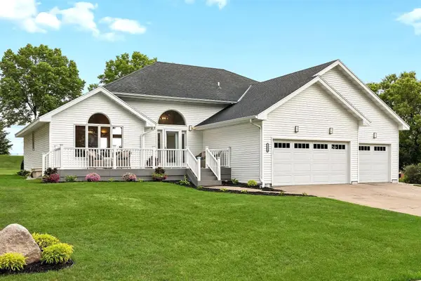 11120 72nd Avenue N, Maple Grove, MN 55369