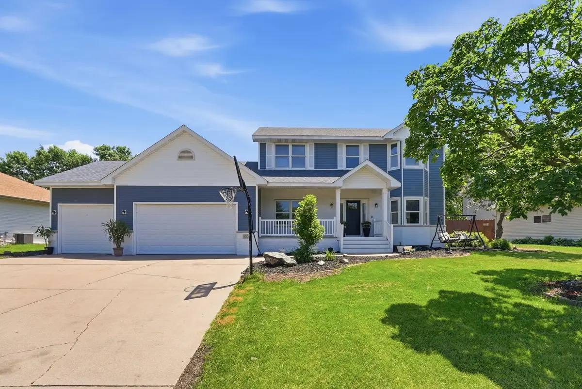 1004 Canterbury Avenue Ne, Buffalo, MN 55313 - #1
