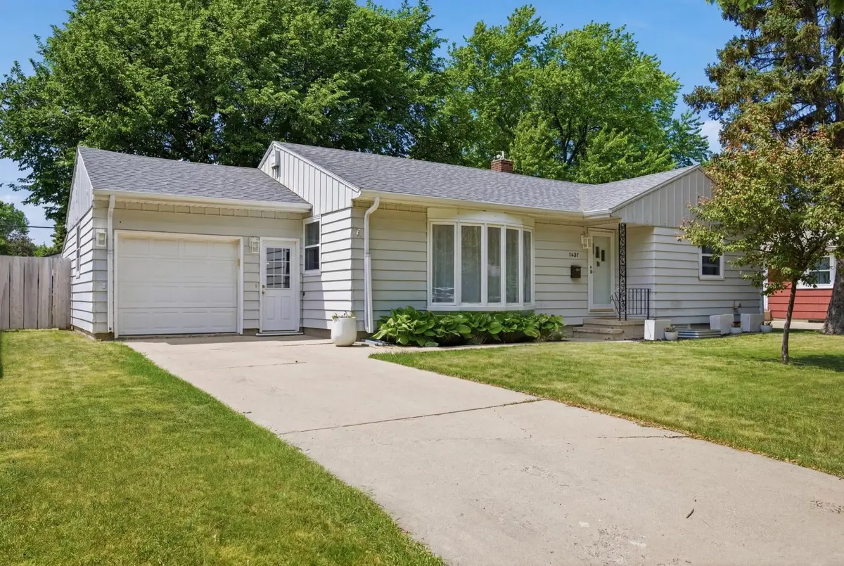 1437 11th Street S, Fargo, ND 58103 - #1