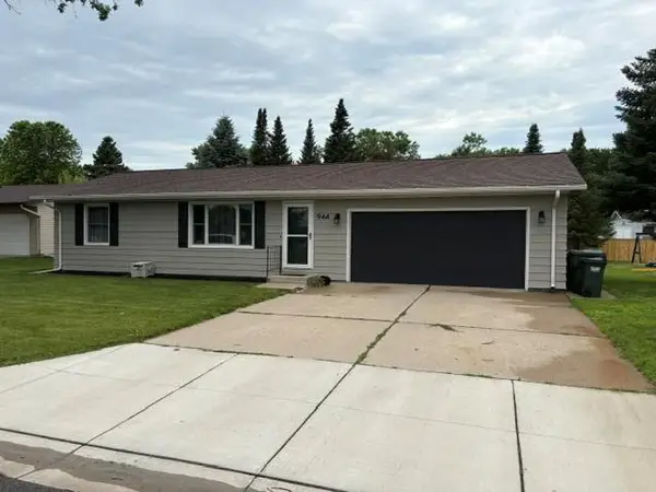 944 Sunset Street Sw, Hutchinson, MN 55350