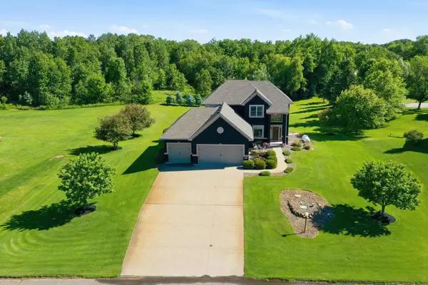 9729 226th Lane Nw, Elk River, MN 55330