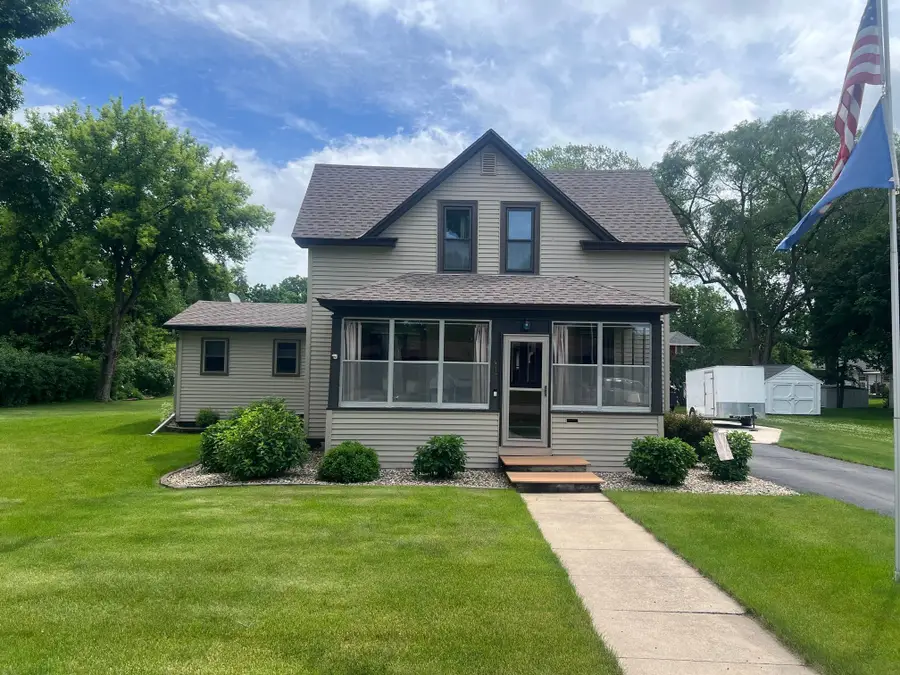 413 S Swift Avenue, Litchfield, MN 55355 - #2