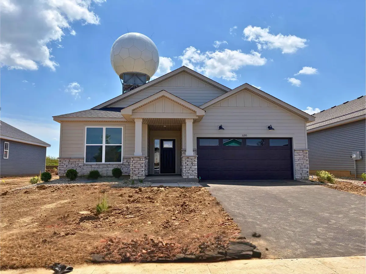 5200 Long Pointe Bay, Woodbury, MN 55129 - #1