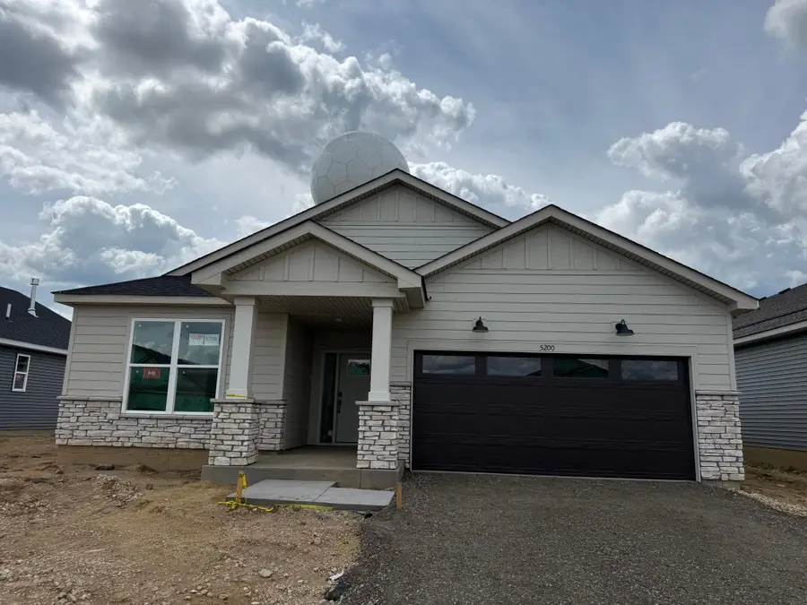 5200 Long Pointe Bay, Woodbury, MN 55129 - #2