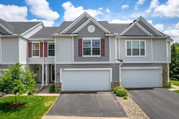 2259 Saint Johns Place, Woodbury, MN 55129