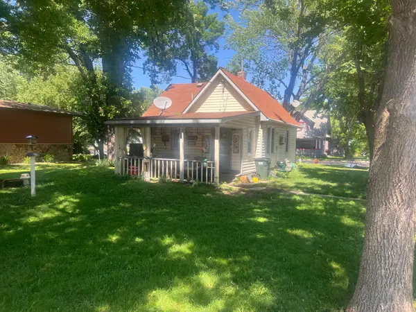 310 2nd Street S, Grove City, MN 56243
