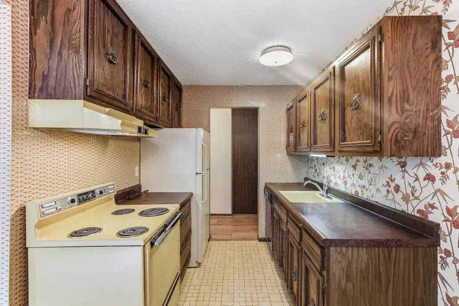 4624 Cedar Lake Road S #4, Saint Louis Park, MN 55416 - #2