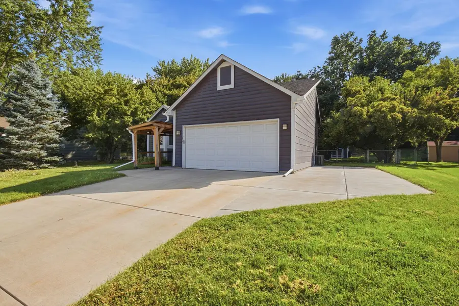17040 Glencoe Avenue, Lakeville, MN 55044 - #2