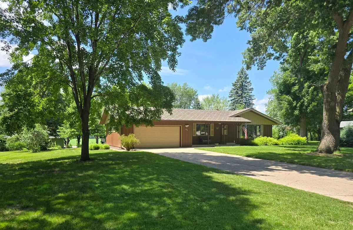 2536 13th Avenue Se, Saint Cloud, MN 56304 - #1