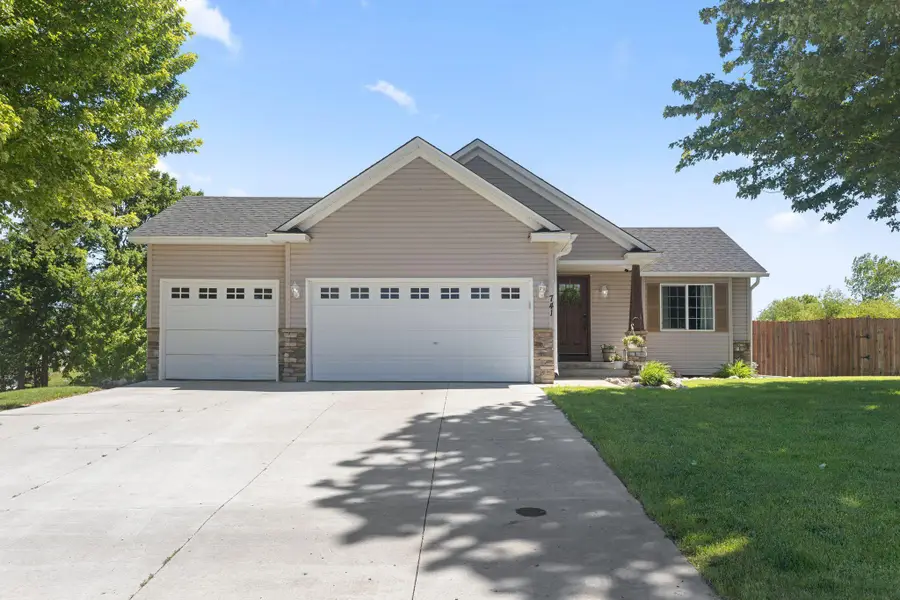 741 Morrison Avenue S, Annandale, MN 55302 - #2