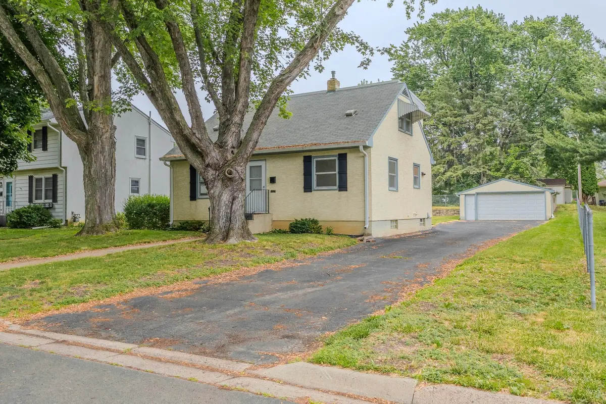 109 23rd Avenue S, South Saint Paul, MN 55075 - #1