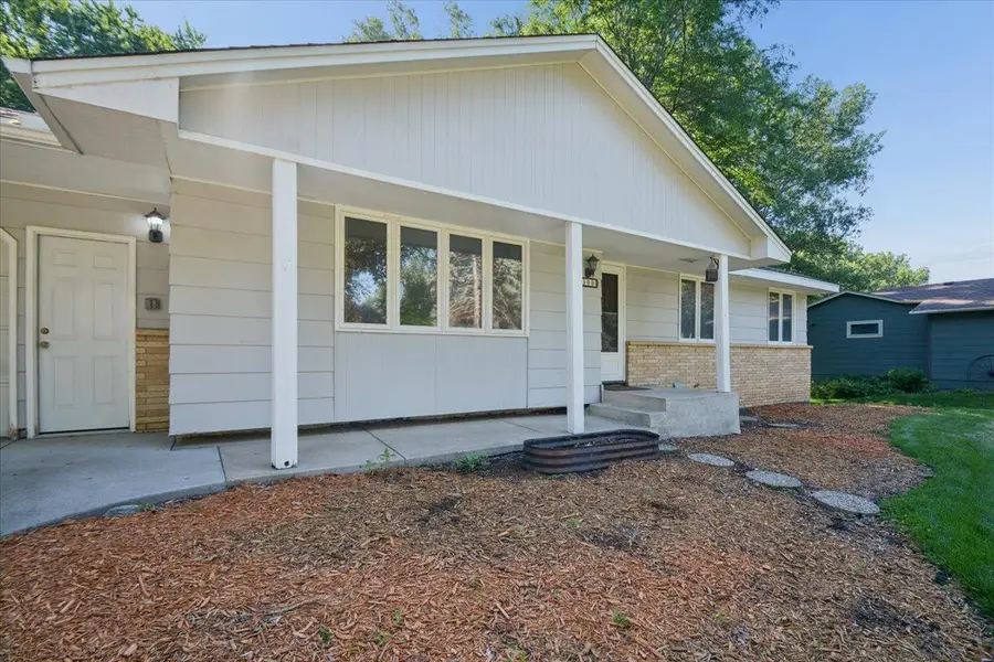 300 Quaker Lane N, Plymouth, MN 55441 - #2