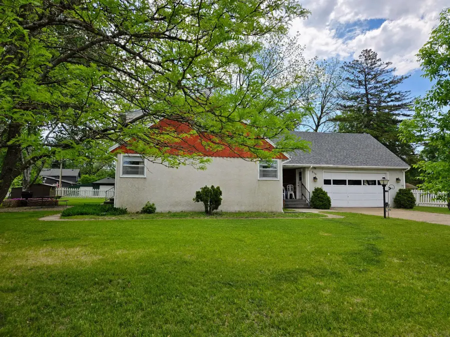 515 6th Street Se, Little Falls, MN 56345 - #2