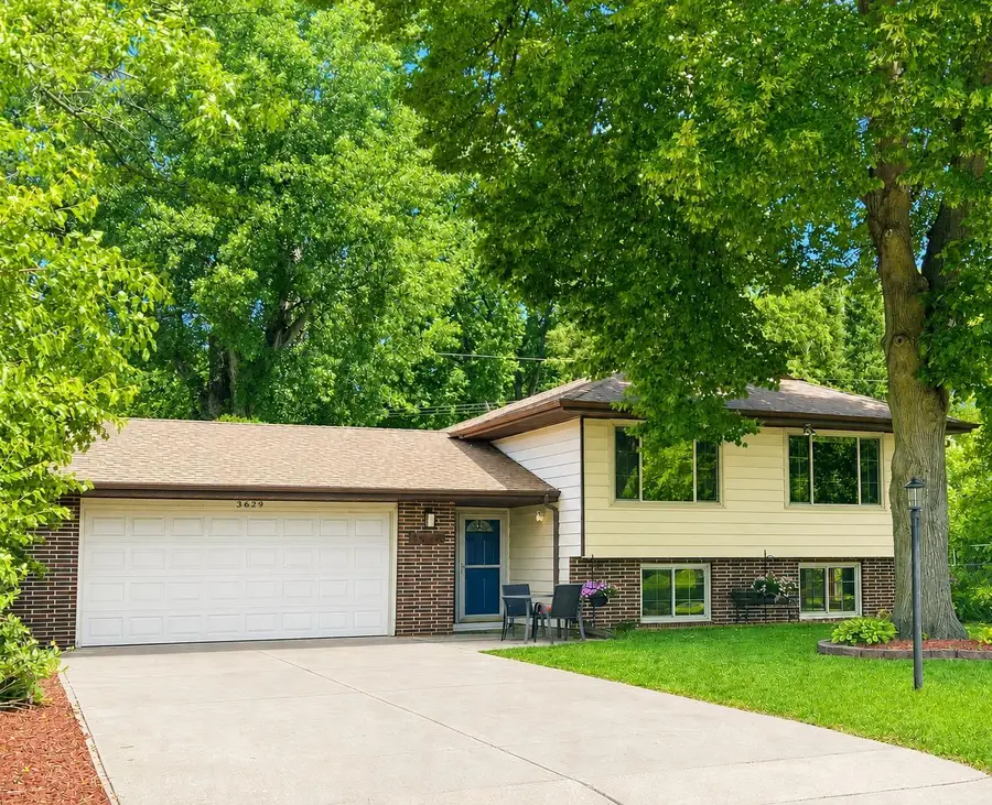 3629 Coolidge Street Ne, Saint Anthony, MN 55418 - #2