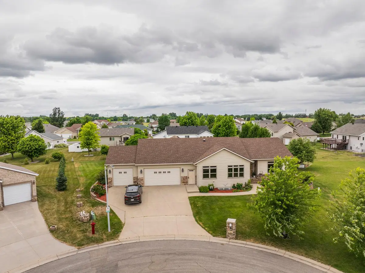 969 32nd Street S, Moorhead, MN 56560 - #1