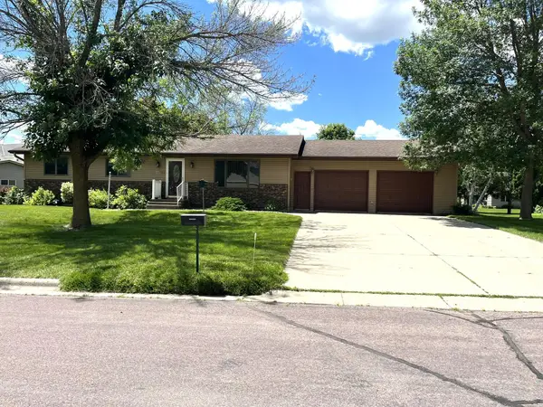 1570 Meadowlark Lane, Fairmont, MN 56031