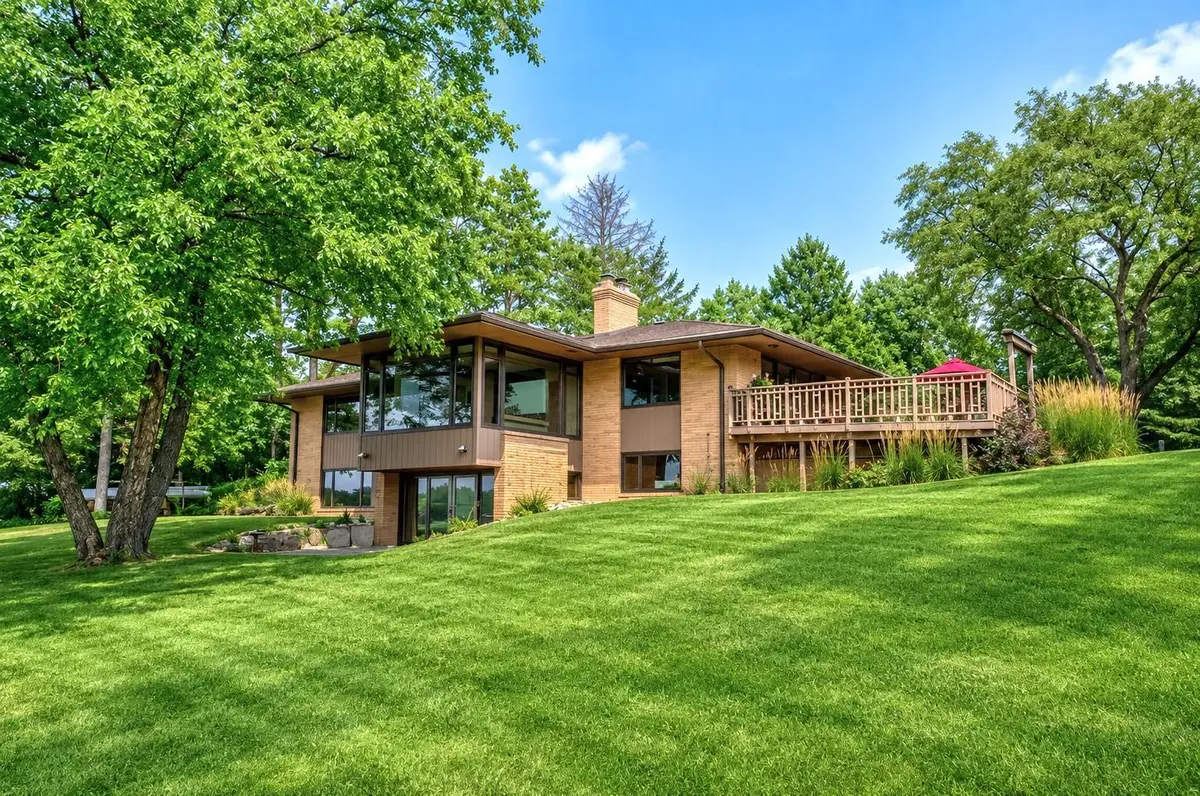 19 Dove Lane, North Oaks, MN 55127 - #1