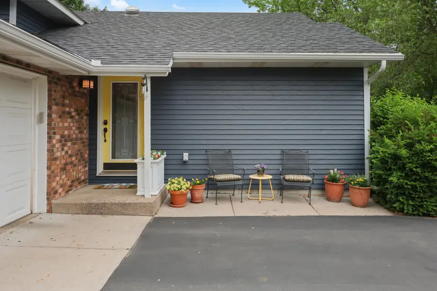 2543 Colony Circle, Saint Cloud, MN 56303 - #2
