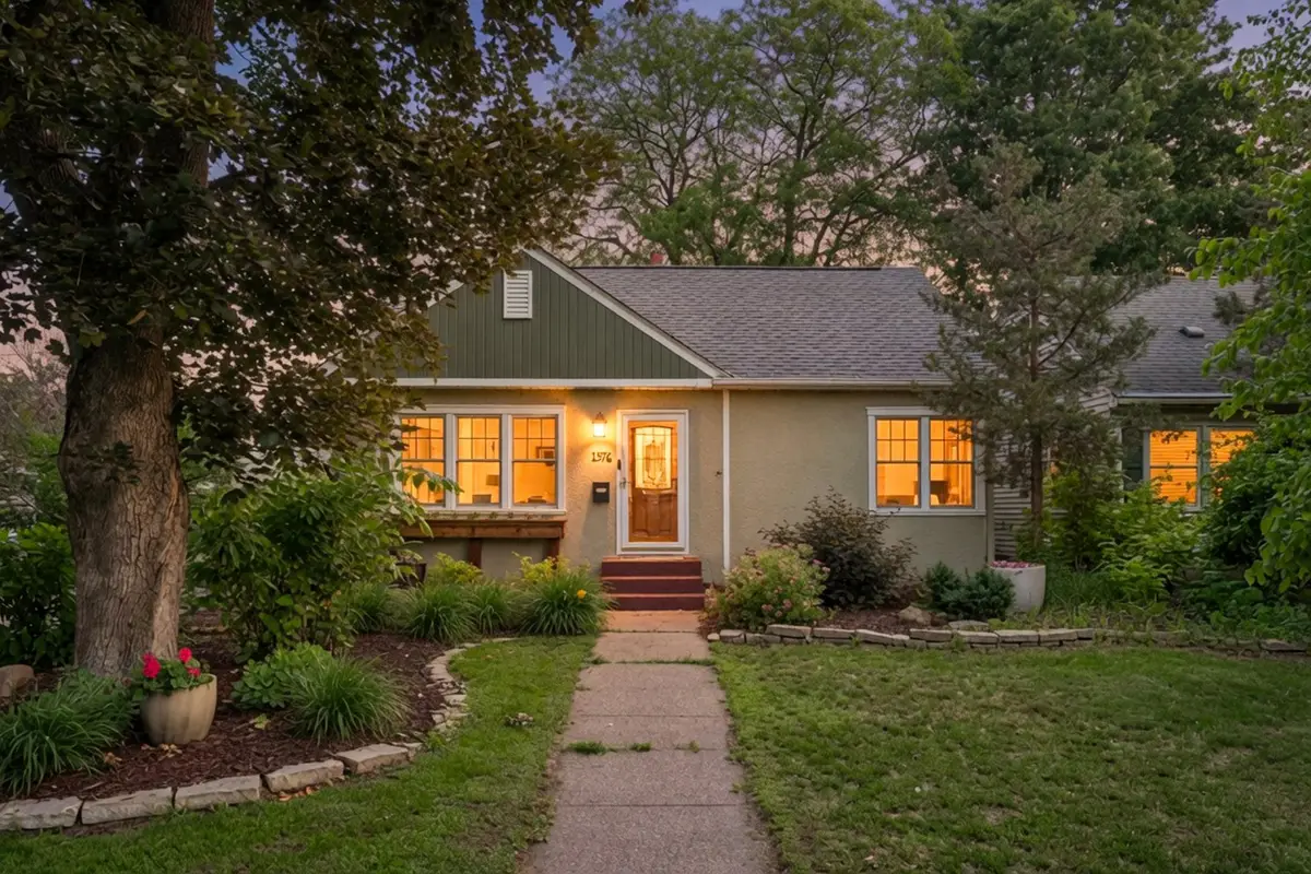 1576 Grotto Street N, Saint Paul, MN 55117 - #1