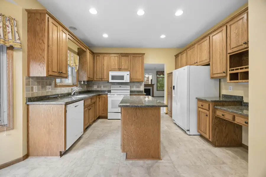 2282 Stephani Court, Little Canada, MN 55117 - #2