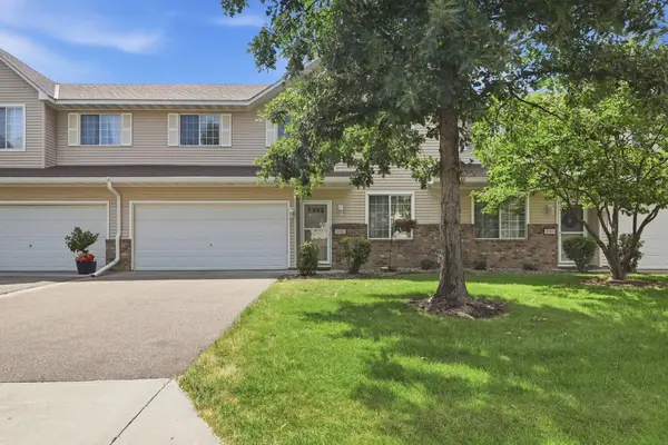 3176 Juniper Lane #E, Woodbury, MN 55125