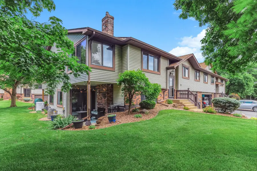 556 Donegal Circle, Shoreview, MN 55126 - #3