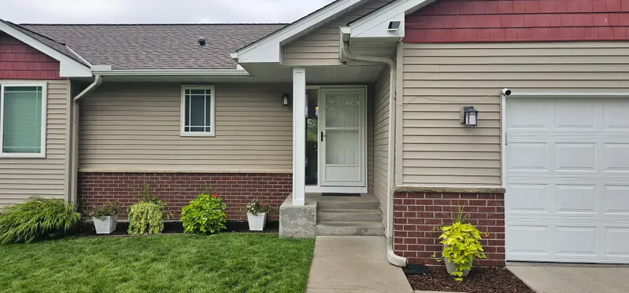 749 Pleasant Avenue, Saint Paul Park, MN 55071 - #3