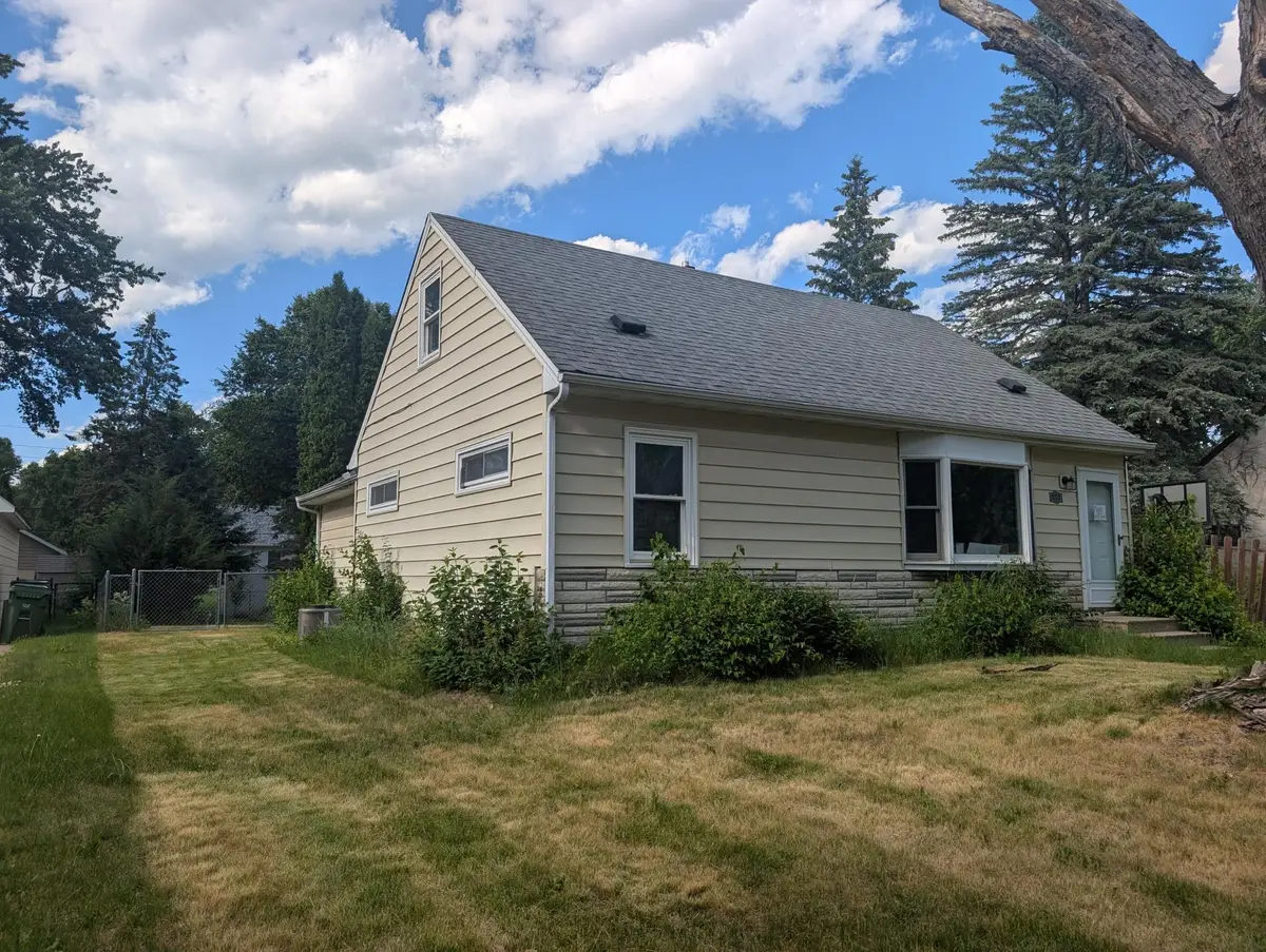 527 Emil Avenue, Shoreview, MN 55126 - #1