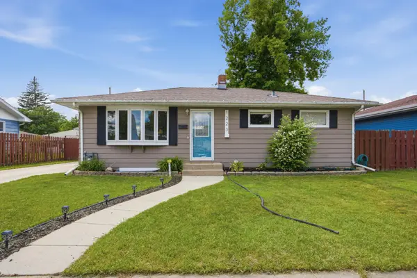 1223 16th Street N, Moorhead, MN 56560