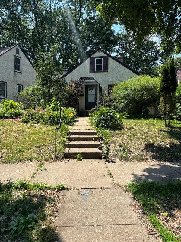 5336 Hiawatha Lane, Minneapolis, MN 55417