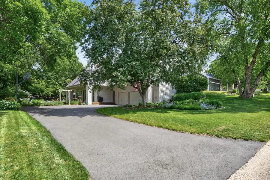 10984 Jackson Drive, Eden Prairie, MN 55347 - #2