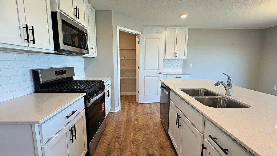 2605 Denali Court, Shakopee, MN 55379 - #3