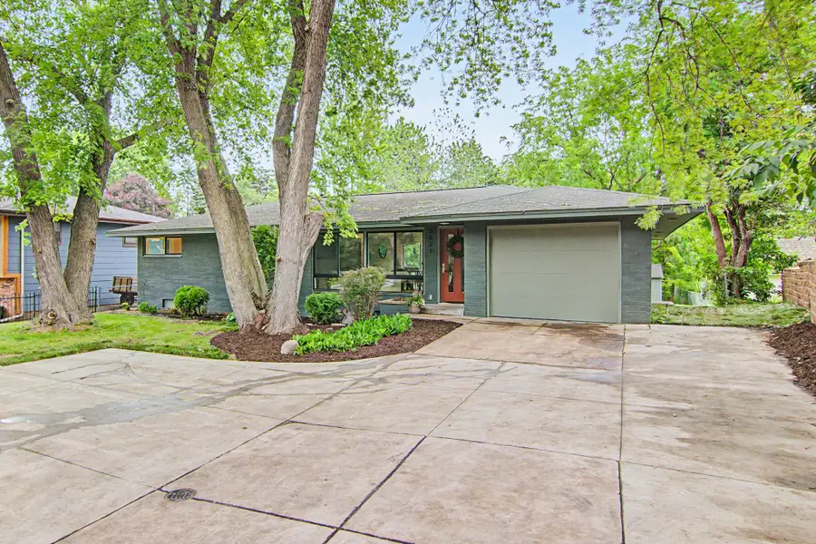 3621 Edward Street Ne, Saint Anthony, MN 55418 - #2