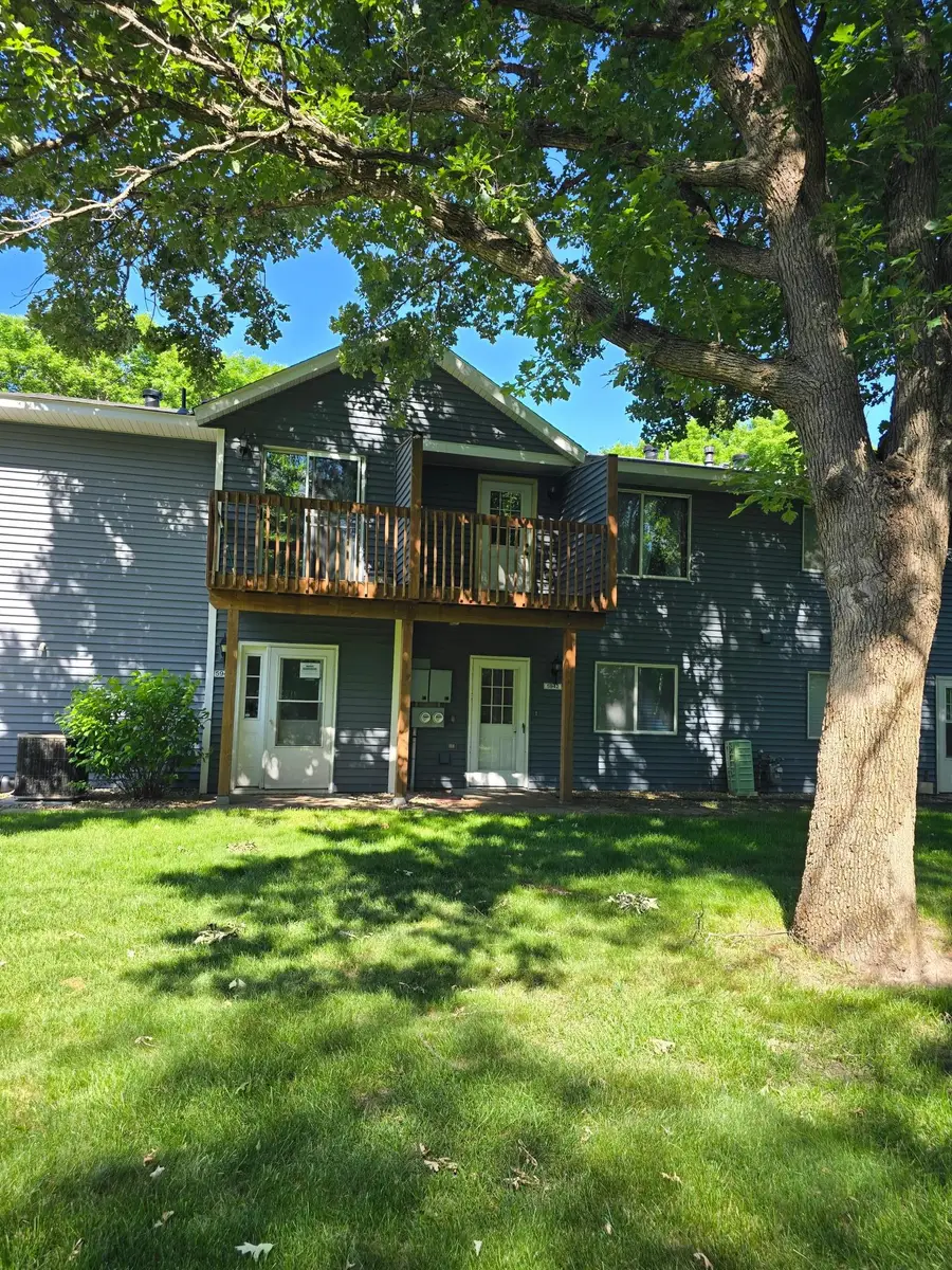 5942 Fernwood Street, Shoreview, MN 55126 - #2