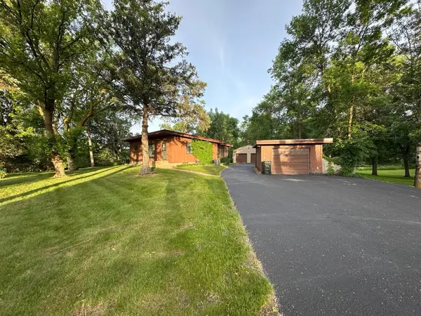 1402 N Mckay Avenue Ne, Alexandria, MN 56308