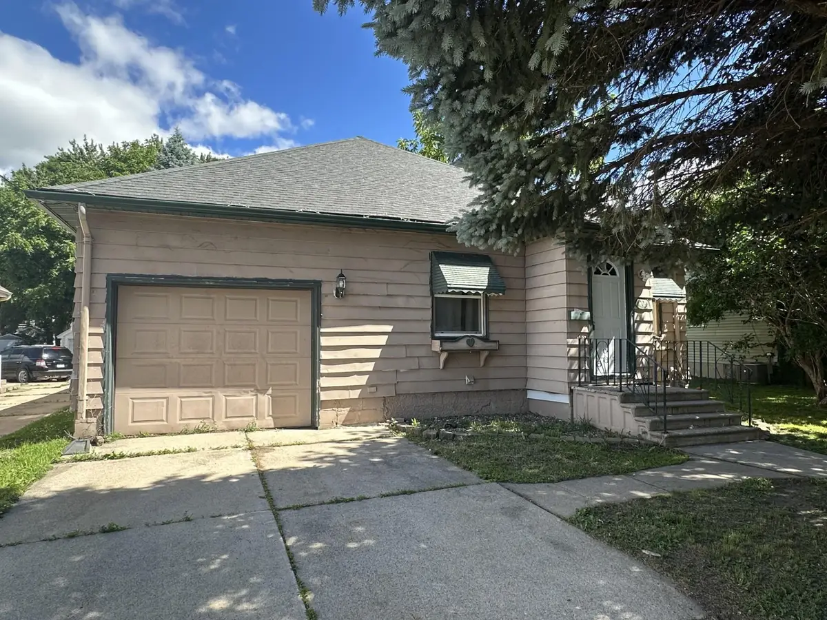1204 2nd Avenue Nw, Austin, MN 55912 - #1
