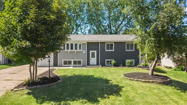 2090 Carnelian Lane, Eagan, MN 55122
