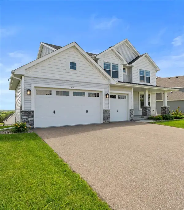 819 Spancil Hill View, Woodbury, MN 55129