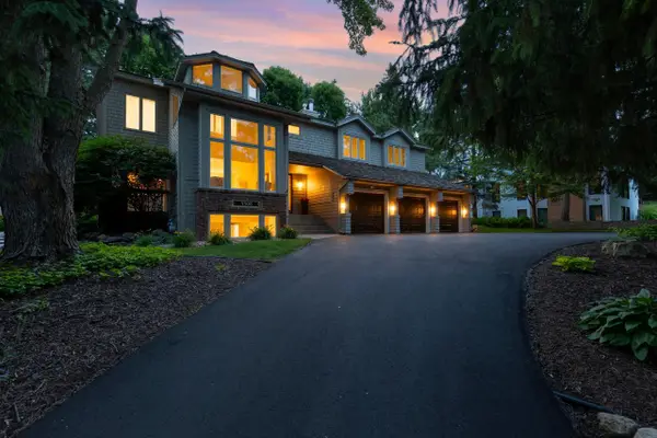7708 Stonewood Court, Edina, MN 55439