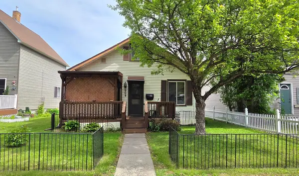 904 6th Street, International Falls, MN 56649