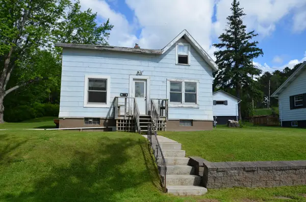 4011 W 9th Street, Duluth, MN 55807