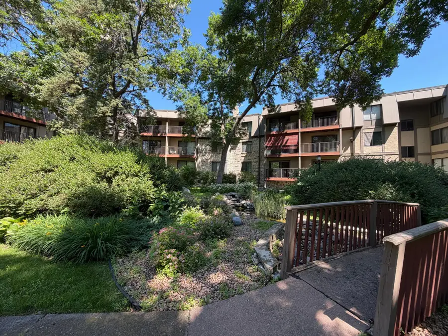 2200 Nevada Avenue S #106, Saint Louis Park, MN 55426 - #3